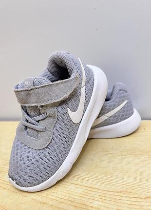 Кросівки для хлопчиків nike сірі, розмір 22