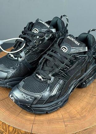 Runner 2 black