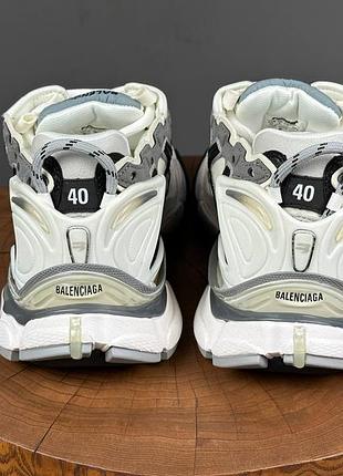Runner 2 white grey black 2