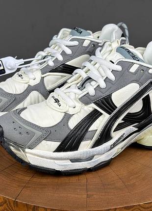 Runner 2 white grey black