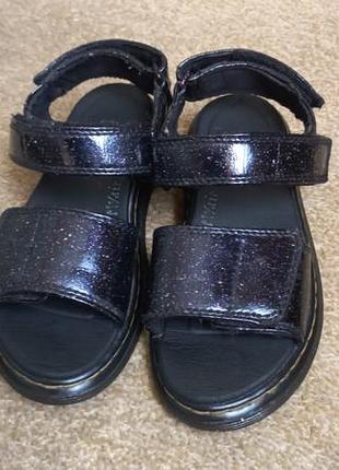Сандалі дитячі dr.martens р.31. оригінал 4