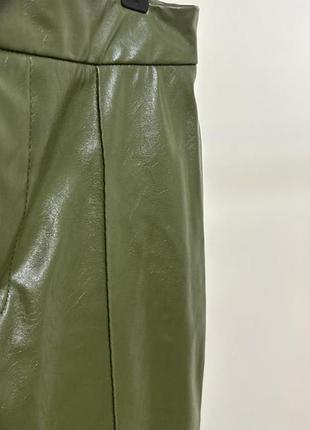 Лаковые брюки на утепленные 
  zara 3