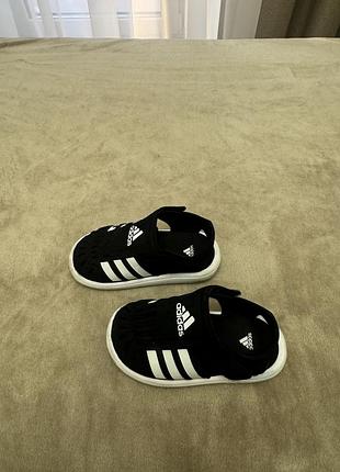 Босоножки adidas