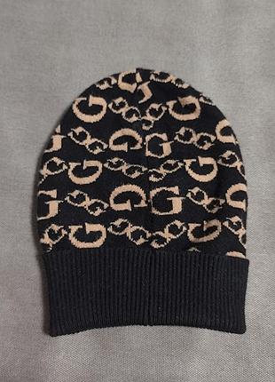 Шапка guess 2