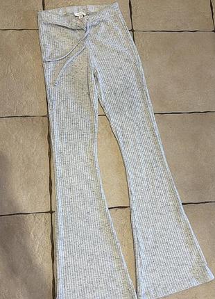 Сірі штани кльош в рубчик topshop / лосини кльош з високою посадкою (розмір xs-s)
