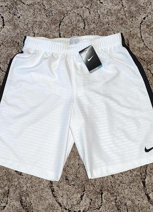 Нові оригінальні шорти nike max graphic