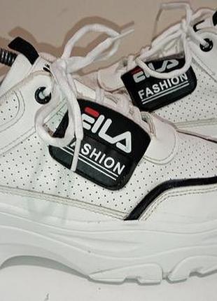Фирменные кроссовки fila fashion.