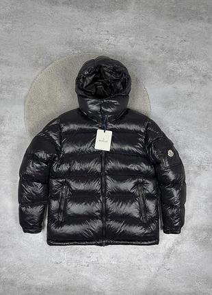 Колір чорний,капюшон знімний,розміри s,m,l,xl,xxl, пуховик підходить для щоденного носіння в холодну пору року