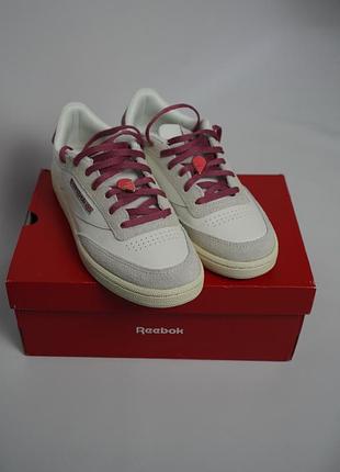 Кросівки жіночі reebok білі, розмір 37 (фактично 38), довжина устілки 24 см, шкіра, замша