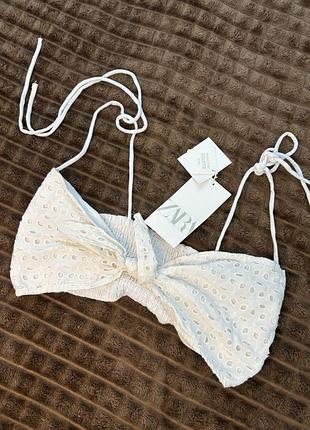 Топ жіночий zara молочний з рукавами-ліхтариками