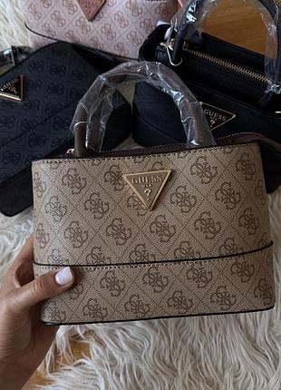 Жіноча нова сумочка бренду guess