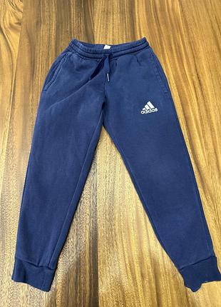 Спортивні штани чоловічі adidas темно-сині джогери 5-6 років
