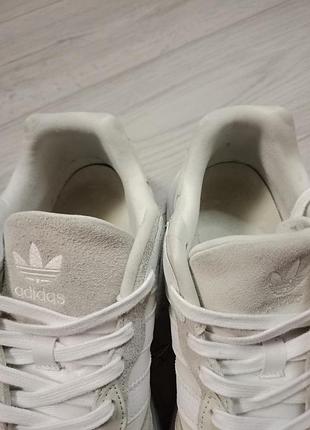 Кросівки adidas 9