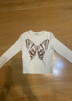 Лонгслів жіночий bershka з принтом метелика, розмір xs, молочний
