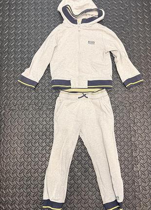 Спортивний дитячий костюм hugo boss на 3 р(94 см.)