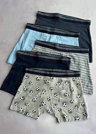 Трусики боксеры на мальчика однотонные/футбольные (набор 5 шт.) primark р.158 см (12-13 лет)
