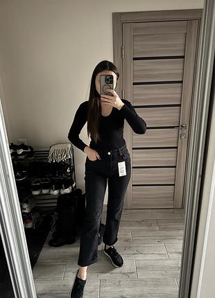 Джинси жіночі zara чорні прямого крою