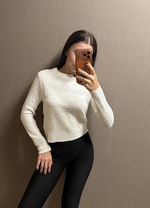 Светр жіночий базовий теплий білий