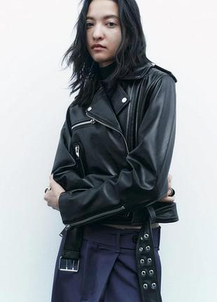 Куртка жіноча zara чорна шкіряна косуха s
