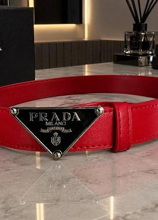 Стильный женский ремень prada