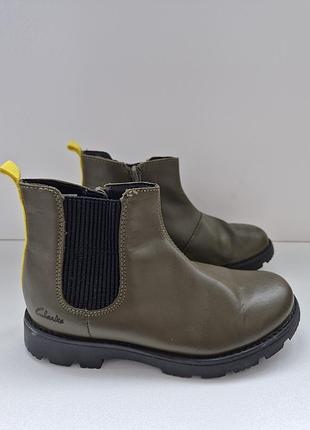 Ботінки 29 розмір,  clarks 2