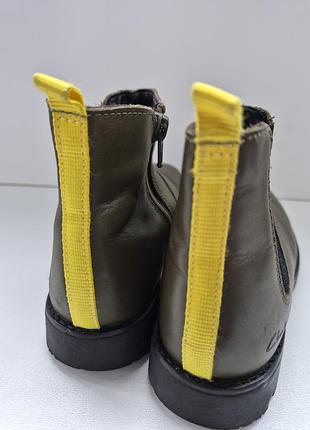 Ботінки 29 розмір,  clarks 4