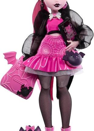 Monster high draculaura лялька базова + тваринка граф летючий миш рюкзак книга заклять і ланчбокс hrp64