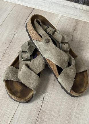 Босоніжки жіночі birkenstock бежеві, розмір 38, замшеві