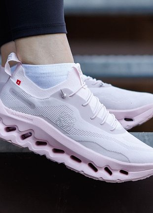 Running cloudtilt pale pink 6