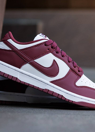 Sb dunk low team red bordeaux 2
