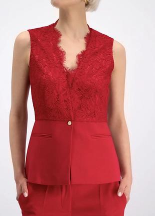 Жіночий брючний костюм guess червоний
