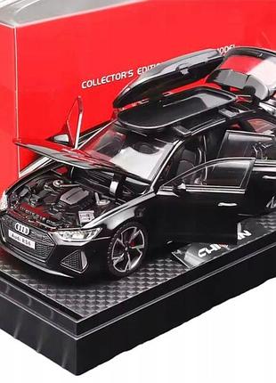 Модель audi rs6 c8 1:32 з підставкою відкривні двері led звук