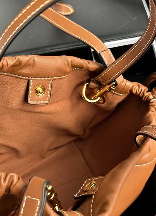 Сумка small cabas drawstring cuir triomphe in smooth calfskin 6