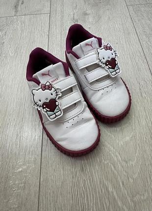 Кросівки для дівчинки puma білі з бордовим