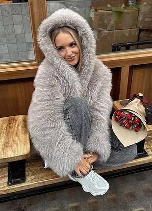 Шубка с капюшоном