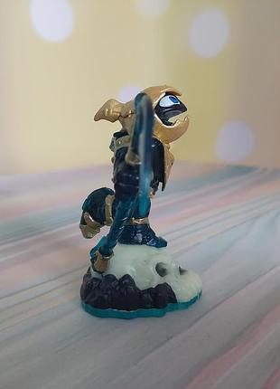 Фигурка legendary lightcore grim creeper из серии видеоигр и игрушек skylanders swap force от компании activision 5