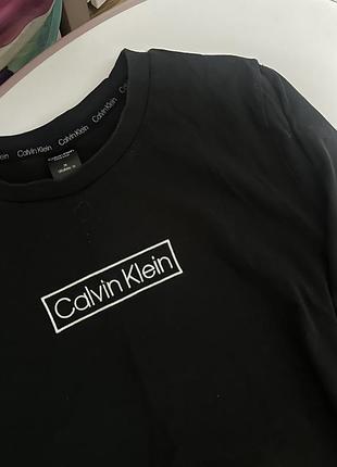 Чорна футболка calvin klein 3