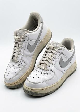 Кросівки унісекс nike air force білі, розмір 43, шкіра