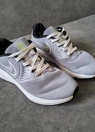 Кроссовки nike оригинал 40р. 2