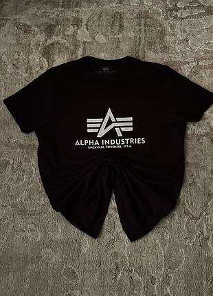 Чоловіча футболка alpha industries чорна з логотипом