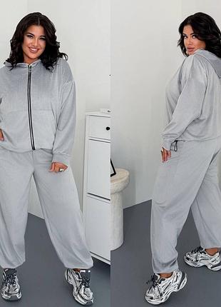 Костюм велюровый со стразами 8