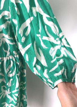 Яскрава зелена сукня міді у принт evans plus size 3