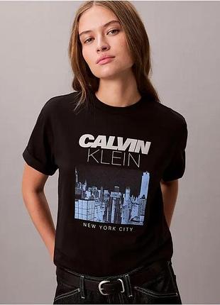 Жіноча футболка calvin klein