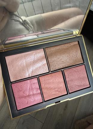 Рум'яна nars палетка для обличчя