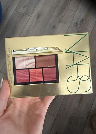 Рум'яна nars палетка для обличчя 3