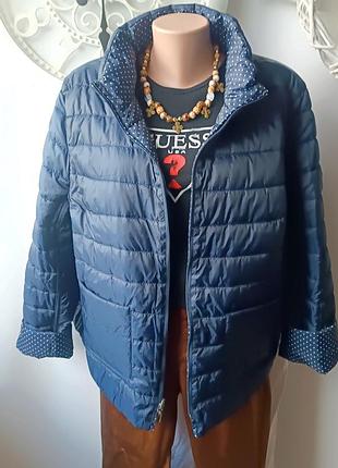 Осіння двостороння куртка. р 52 . нова!