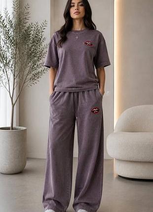 Спортивний костюм жіночий oversize з футболкою та штанами, з вишивкою вуста