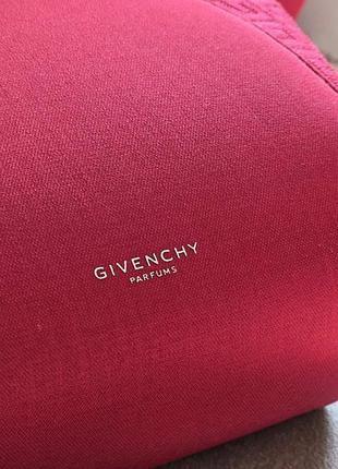 Оригінал червона косметичка givenchy 3
