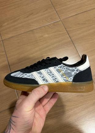Adidas spezial lace black white