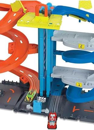 Hot wheels city гоночна вежа з трансформацією набір 2 в 1 з ліфтом що перетворюється з одного високого треку на подвійний hkx43